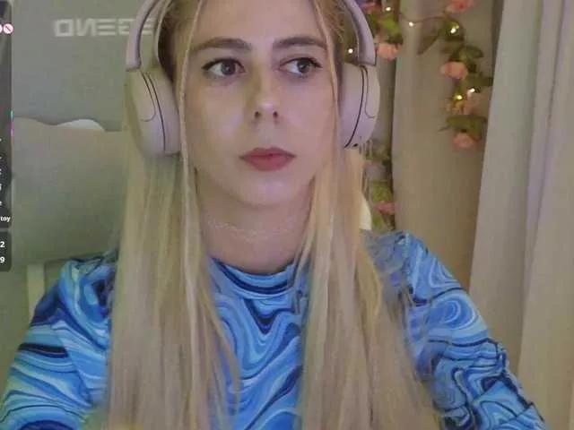 Freechat -Light-Fury- on BongaCams