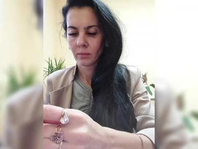 Offline 1Glorya1 on BongaCams