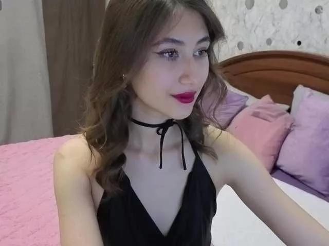 AffiinaLovsx on BongaCams 