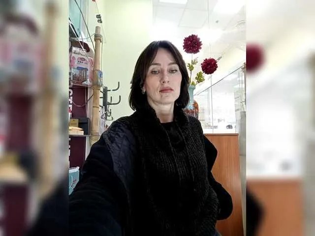 Offline Agnes7700 on BongaCams