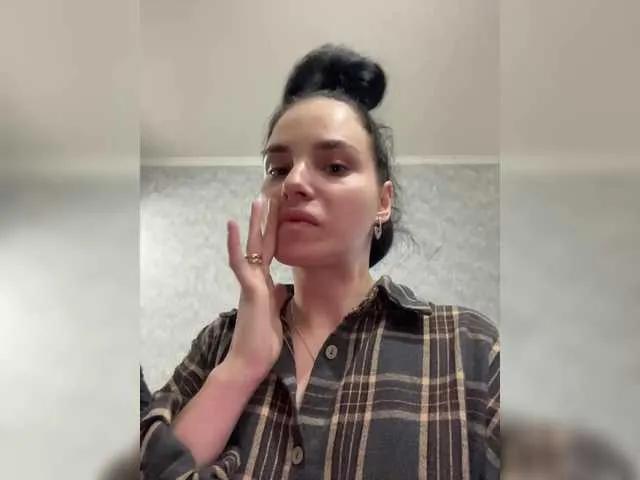 Offline aleksandra-lis-1998 on BongaCams