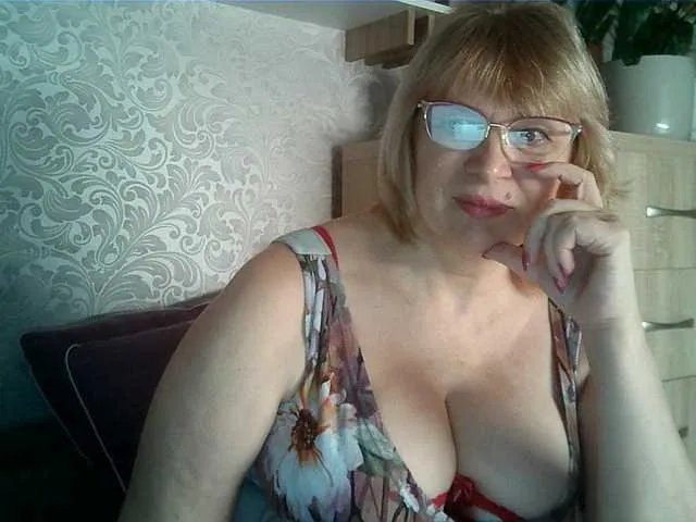 Offline alina-malina6 on BongaCams