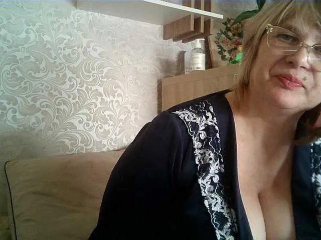 Offline alina-malina6 on BongaCams