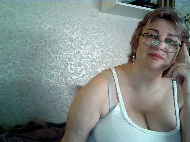 Offline alina-malina6 on BongaCams