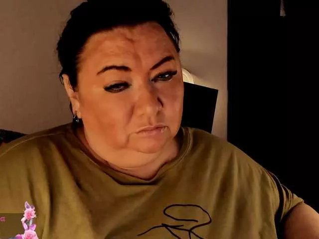 Offline Alinahott1 on BongaCams