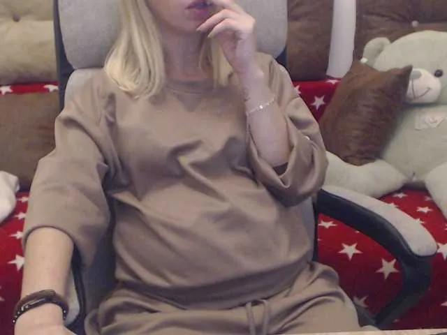 alissonone on BongaCams