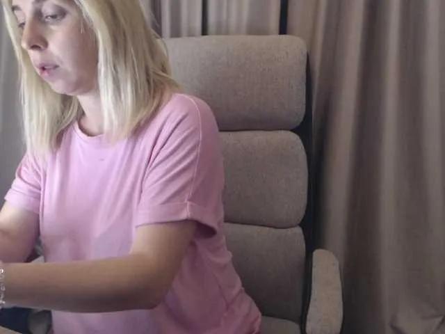 alissonone on BongaCams