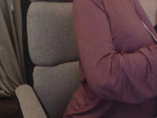 alissonone on BongaCams