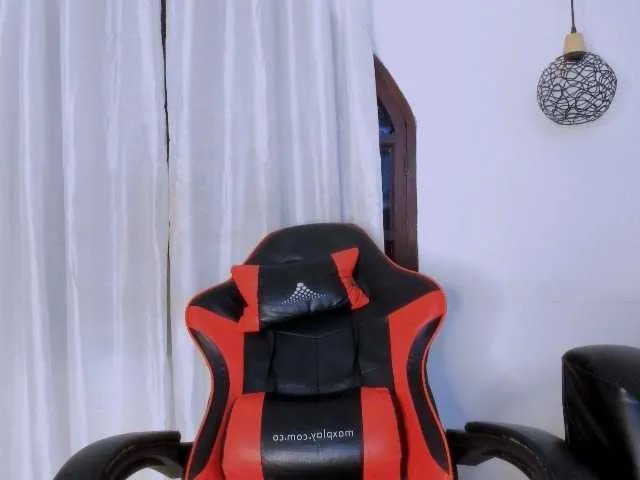 Offline amber-love69 on BongaCams