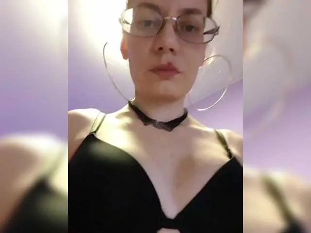 Offline analiMilana on BongaCams