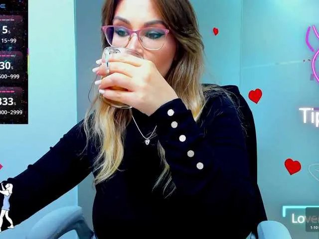 Freechat anyarosses on BongaCams