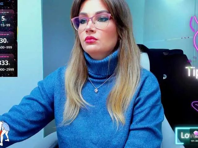 Freechat anyarosses on BongaCams