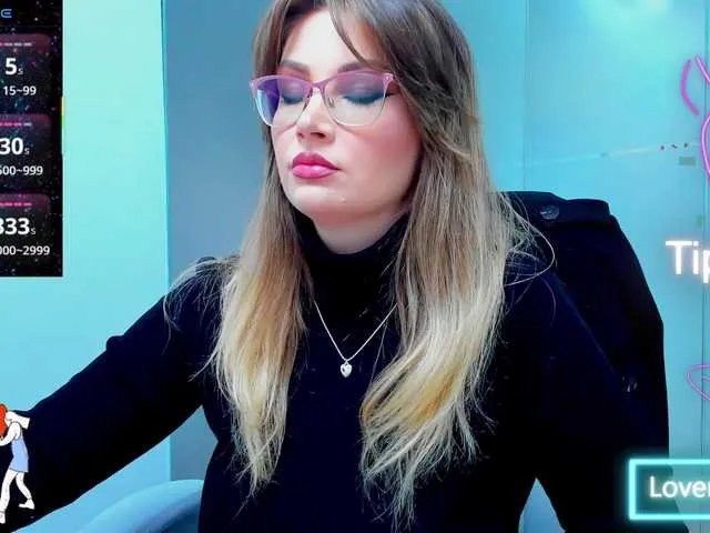 Freechat anyarosses on BongaCams