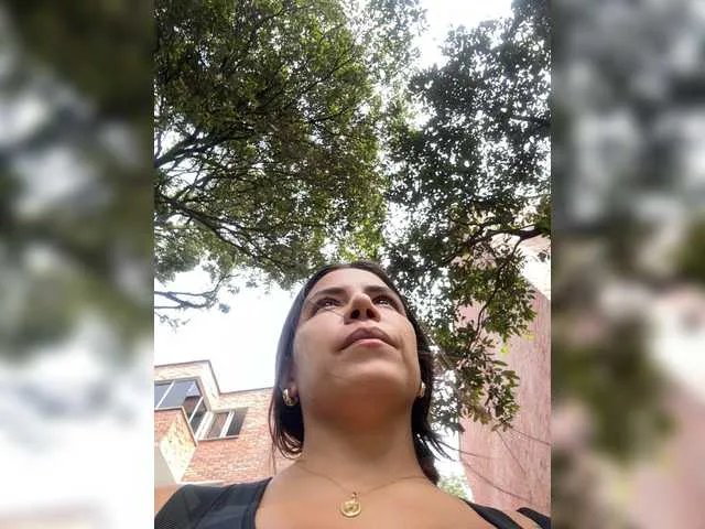 Offline APRILHILL on BongaCams