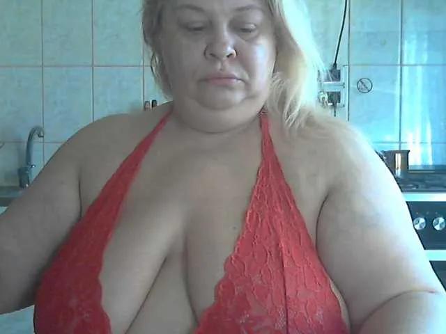 Offline AriannaMilf on BongaCams