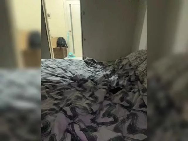 Freechat ArtYlaa on BongaCams