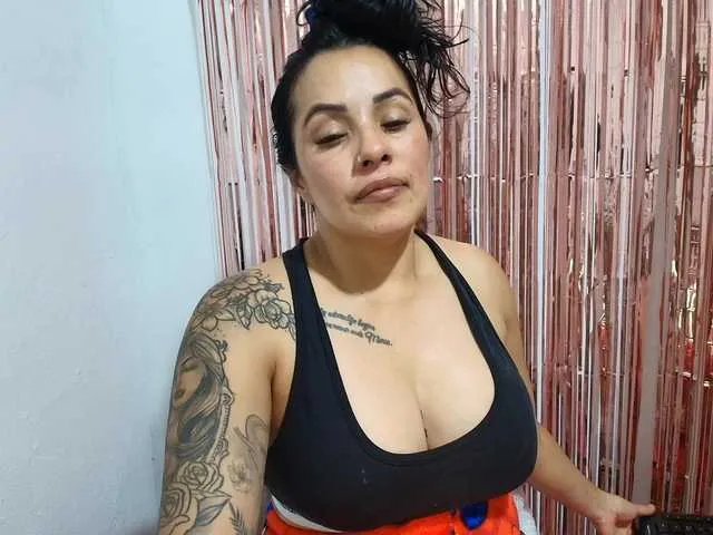 Offline ashleyxx20 on BongaCams