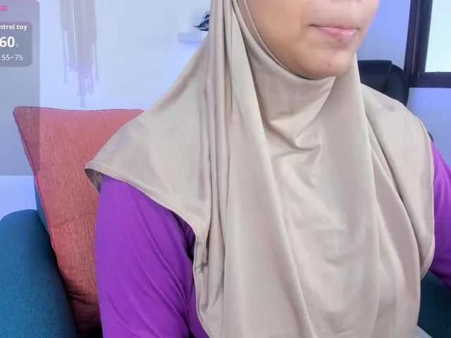 Aura-cuutee on BongaCams 