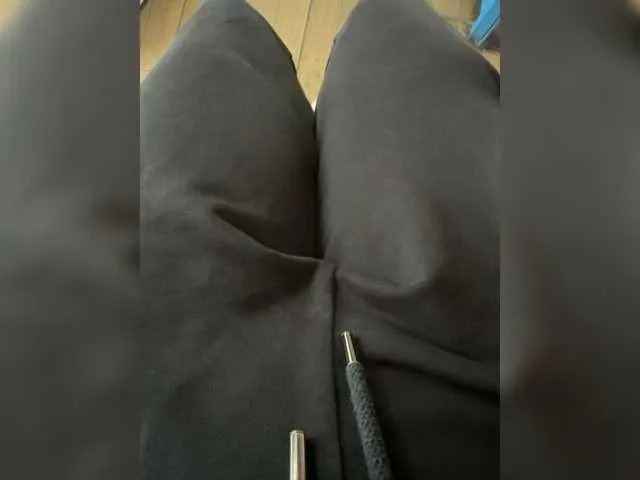 Offline Avrora09 on BongaCams