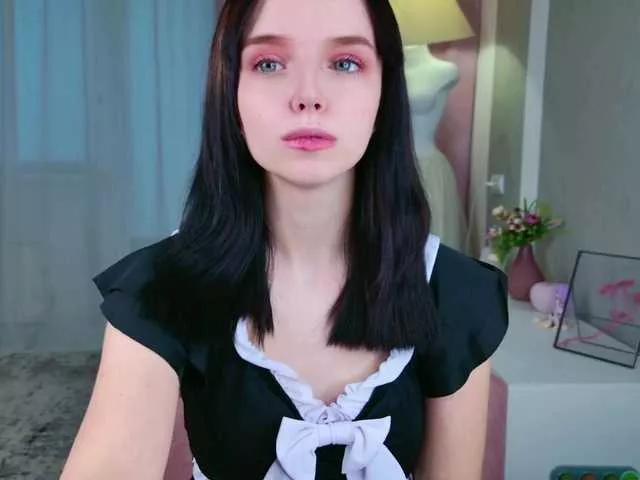 Offline b4by-lol1 on BongaCams