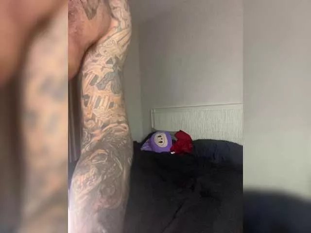 Offline beastnbeauty on BongaCams