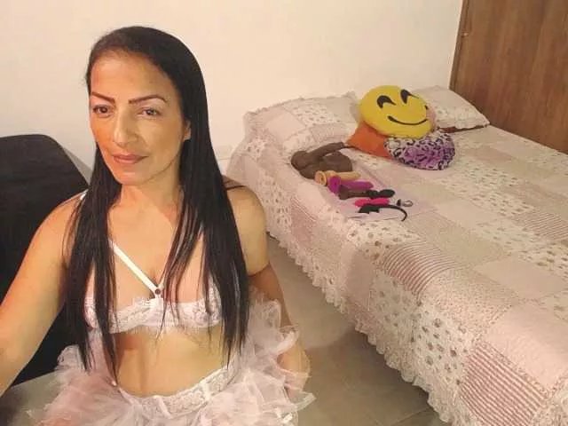 Freechat BEAUTY-ASS on BongaCams