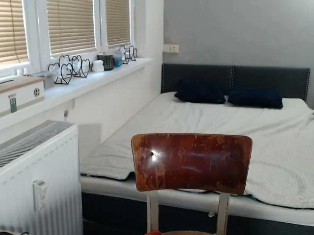 Offline Bessy123 on BongaCams