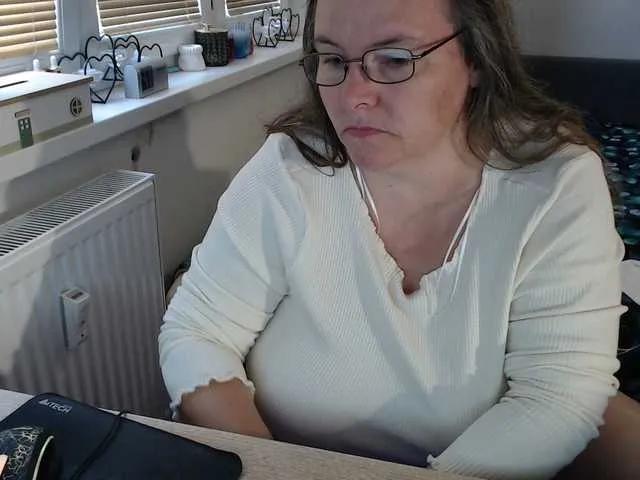 Offline Bessy123 on BongaCams