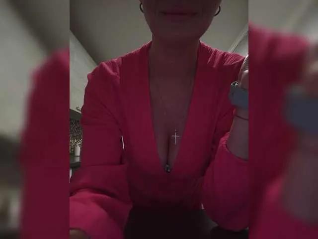 Biggirl777 on BongaCams 