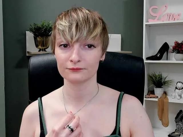 Freechat BlairPlay on BongaCams