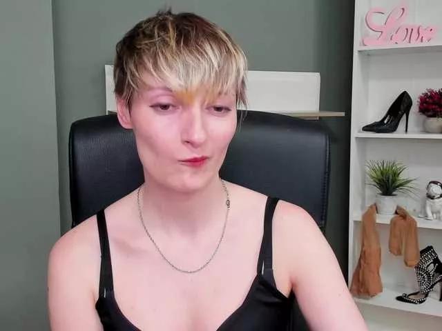 Freechat BlairPlay on BongaCams