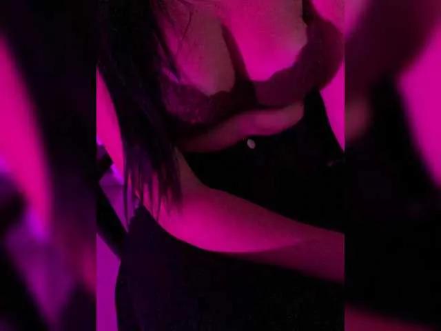 Freechat BonyaNice on BongaCams