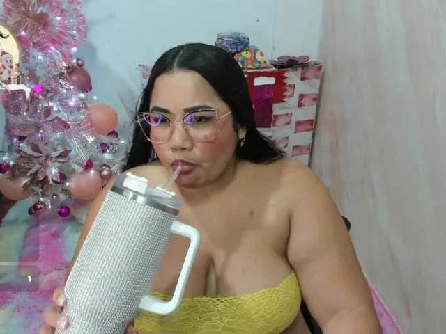 camila-sexxx on BongaCams