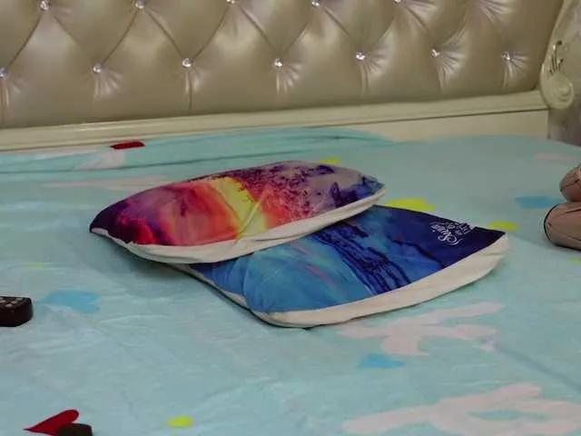 Offline CarmellaAngel on BongaCams