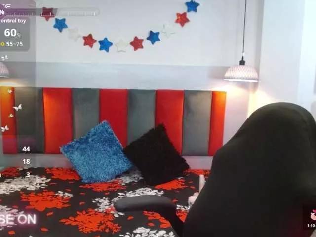 Offline carolineF1 on BongaCams