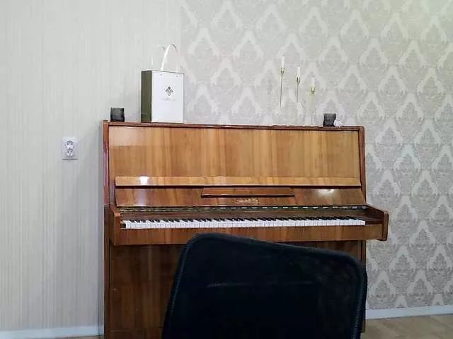 Offline Charmingvenus11701 on BongaCams