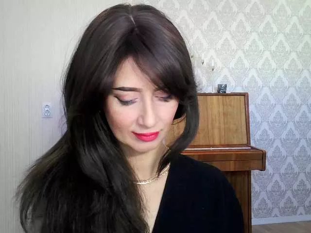 Offline Charmingvenus11701 on BongaCams