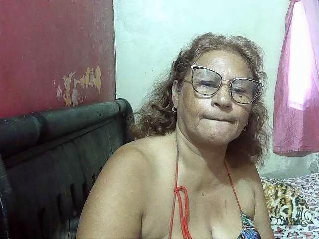 Offline charrysexy on BongaCams