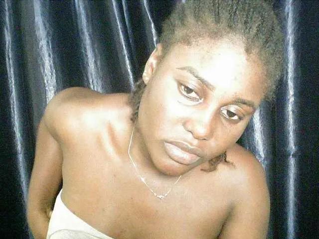 Offline Chocoslut22 on BongaCams