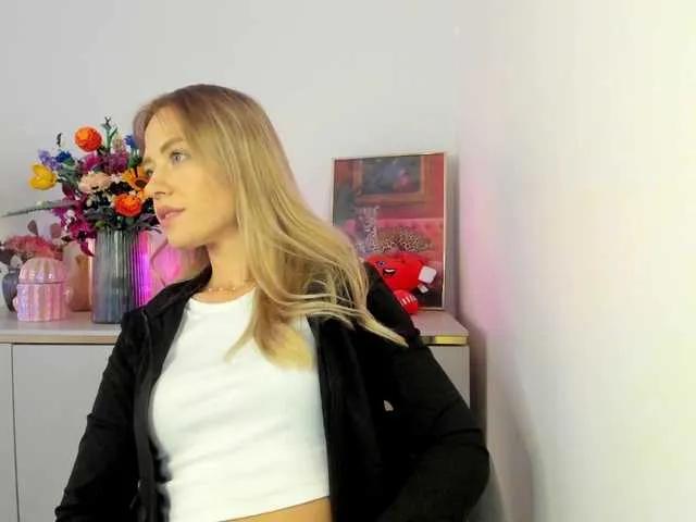 Offline CindyGlam on BongaCams