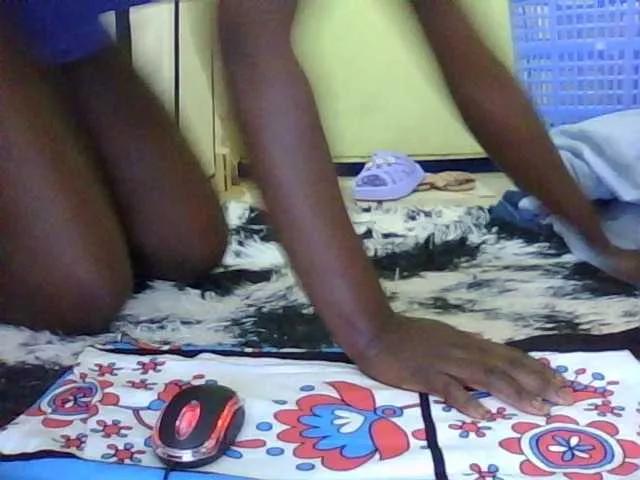 Offline Cute-vee on BongaCams