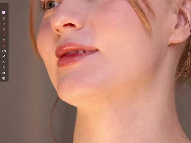 Offline CuteShine on BongaCams