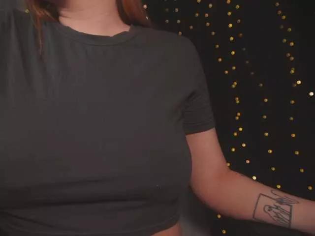 Offline cutesoneckaaa on BongaCams