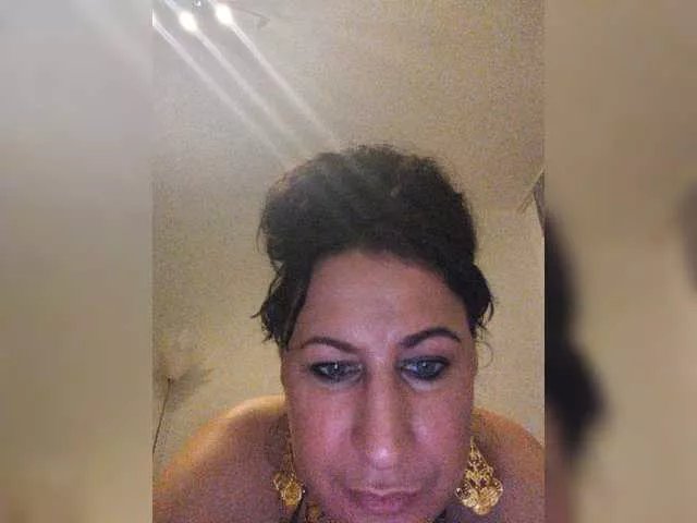 Offline Cyrtlysue666666 on BongaCams