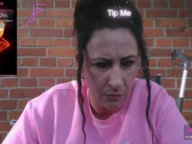 Offline Cyrtlysue666666 on BongaCams