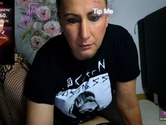 Offline Cyrtlysue666666 on BongaCams