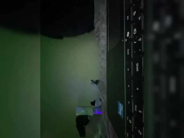 Offline dawntis222 on BongaCams