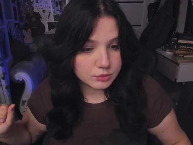 Offline Diassporra on BongaCams