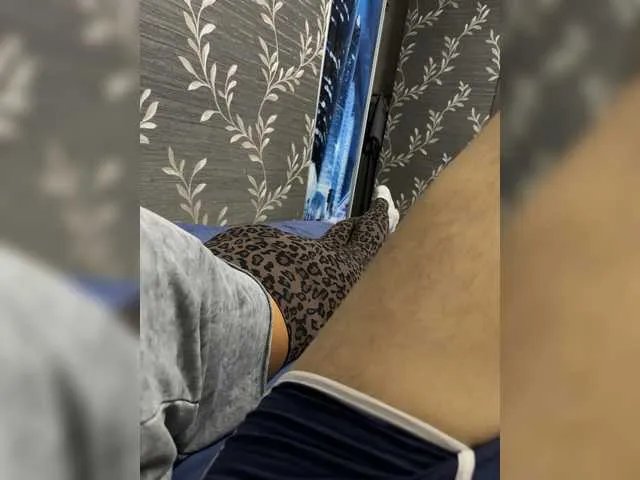 Offline Dii-6 on BongaCams