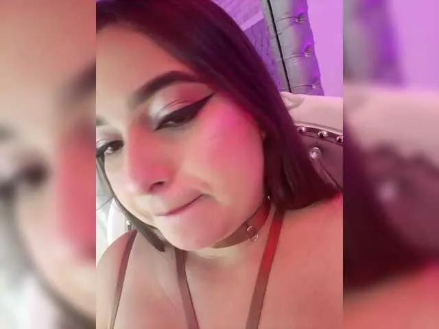 Offline EinnyMure on BongaCams